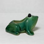 Cute Frog Shaped Ceramic Planter Pot – Indoor/Outdoor Decorative Planter for Small Plants